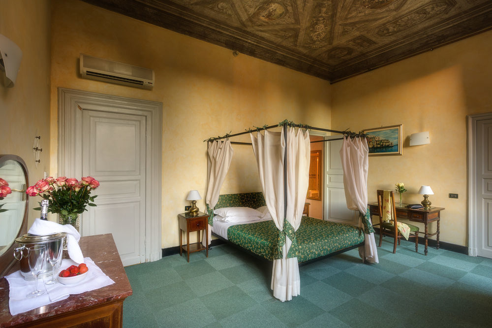 Astoria 4* Gênes