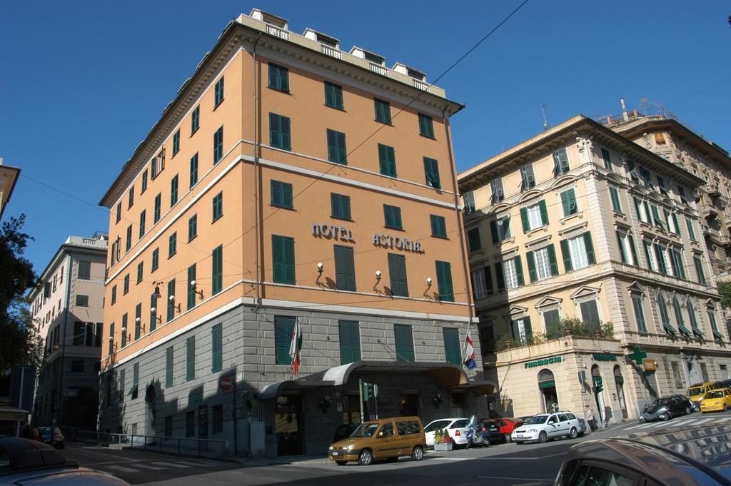 Astoria Hotel 4*